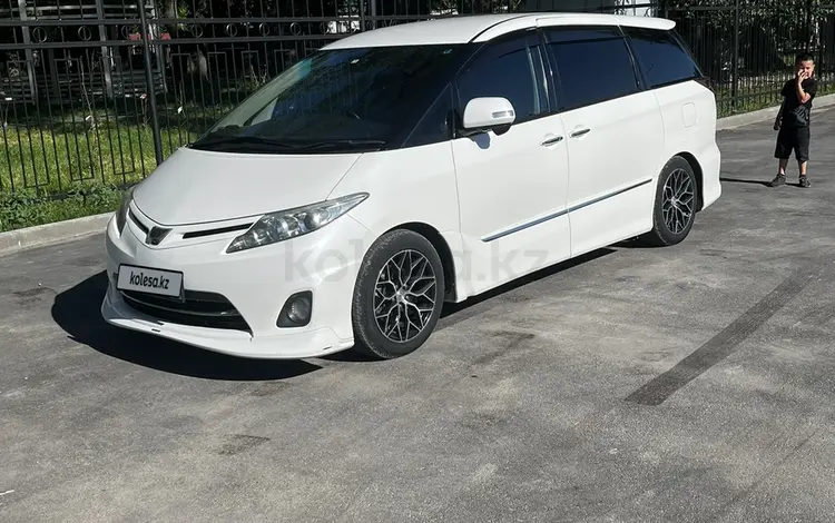 Toyota Estima 2010 года за 5 500 000 тг. в Алматы