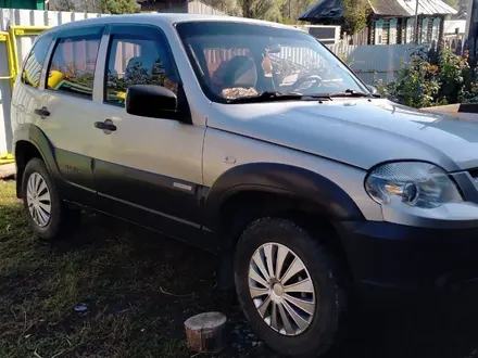 Chevrolet Niva 2013 года за 3 500 000 тг. в Риддер – фото 2