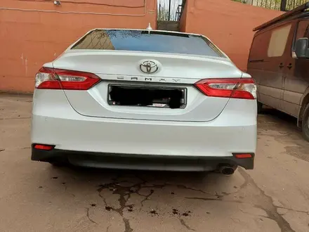 Toyota Camry 2019 года за 12 999 999 тг. в Алматы – фото 2