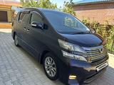 Toyota Vellfire 2011 годаfor8 300 000 тг. в Атырау – фото 3