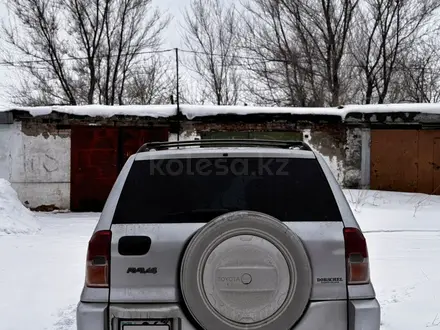 Toyota RAV4 2001 года за 4 400 000 тг. в Усть-Каменогорск – фото 2
