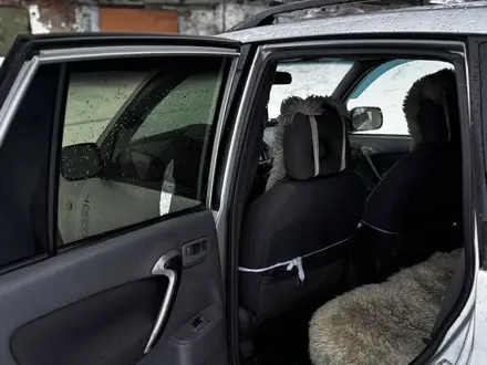 Toyota RAV4 2001 года за 4 400 000 тг. в Усть-Каменогорск – фото 5