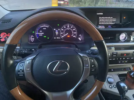 Lexus ES 300h 2014 года за 9 000 000 тг. в Алматы – фото 12