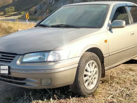Toyota Camry 1998 года за 3 700 000 тг. в Семей – фото 6