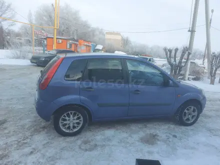 Ford Fiesta 2006 года за 2 100 000 тг. в Уральск – фото 4