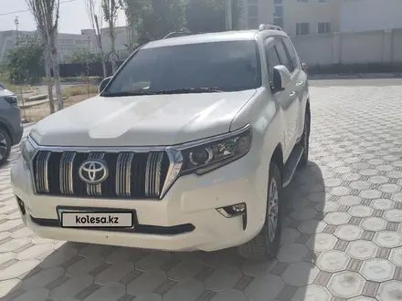 Toyota Land Cruiser Prado 2017 года за 28 300 000 тг. в Актау