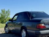 Mercedes-Benz E 230 1991 годаүшін1 500 000 тг. в Петропавловск – фото 2