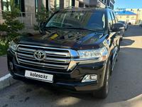 Toyota Land Cruiser 2016 года за 31 000 000 тг. в Астана