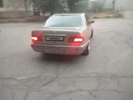 Mercedes-Benz E 280 1996 года за 3 500 000 тг. в Шымкент – фото 3
