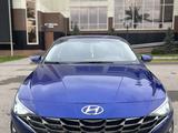 Hyundai Elantra 2021 года за 9 500 000 тг. в Актобе – фото 2