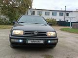 Volkswagen Vento 1994 годаfor2 300 000 тг. в Астана – фото 4