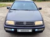 Volkswagen Vento 1994 годаfor2 350 000 тг. в Астана – фото 5