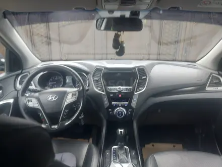 Hyundai Santa Fe 2017 года за 7 800 000 тг. в Актобе – фото 27