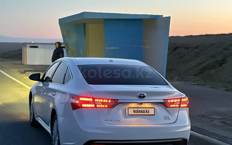 Toyota Avalon 2013 года за 6 600 000 тг. в Атырау