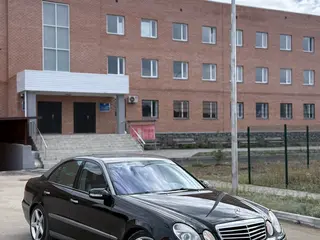 Mercedes-Benz E 320