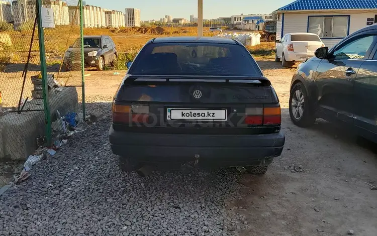 Volkswagen Passat 1991 годаfor550 000 тг. в Астана