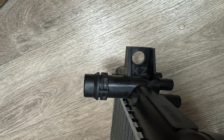 Радиатор Шаран 2.8 2002 за 717 тг. в Актобе