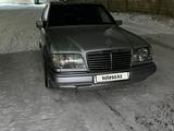 Mercedes-Benz E 280 1993 годаүшін2 300 000 тг. в Актобе – фото 2