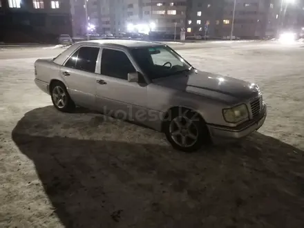 Mercedes-Benz E 280 1993 года за 2 300 000 тг. в Актобе – фото 6