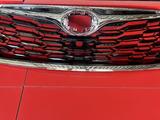 Решетка радиатора Toyota Highlander 2019 LE XLE за 42 000 тг. в Алматы