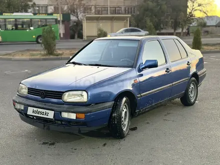 Volkswagen Vento 1993 года за 1 300 000 тг. в Тараз