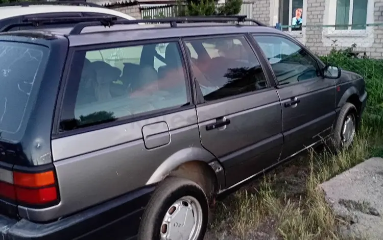Volkswagen Passat 1994 годаүшін1 500 000 тг. в Семей