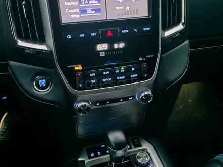 Toyota Land Cruiser 2018 года за 37 000 000 тг. в Актобе – фото 3