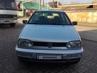 Volkswagen Golf 1997 годаүшін2 200 000 тг. в Алматы