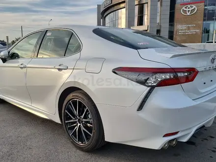 Toyota Camry 2022 года за 22 221 000 тг. в Павлодар – фото 22