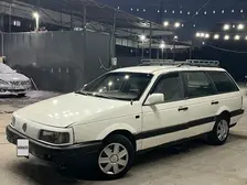 Volkswagen Passat, 1989