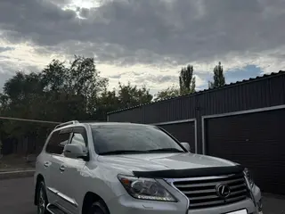 Lexus LX 570