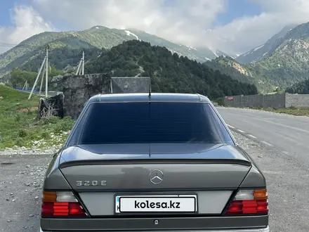 Mercedes-Benz E 320 1992 года за 3 000 000 тг. в Шымкент – фото 6