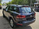 Volkswagen Touareg 2014 года за 14 000 000 тг. в Астана