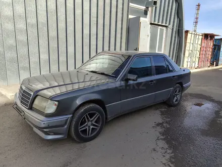 Mercedes-Benz E 220 1994 года за 1 500 000 тг. в Шымкент – фото 5