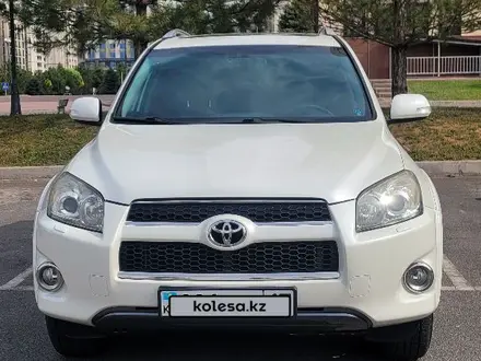 Toyota RAV4 2012 года за 10 500 000 тг. в Шымкент