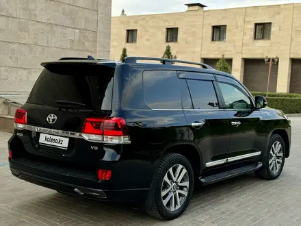 Toyota Land Cruiser 2017 года за 32 000 000 тг. в Алматы – фото 4