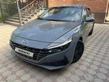 Hyundai Elantra 2021 года за 9 500 000 тг. в Алматы – фото 2