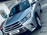 Toyota Highlander 2015 годаүшін15 200 000 тг. в Сарыагаш – фото 2