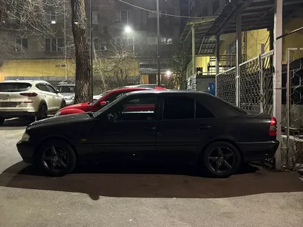 Mercedes-Benz C 280 1995 года за 2 350 000 тг. в Алматы – фото 4