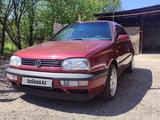 Volkswagen Golf 1995 года за 2 500 000 тг. в Алматы