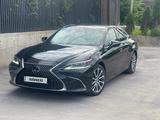 Lexus ES 250 2018 годаүшін19 300 000 тг. в Алматы