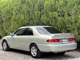 Toyota Camry 2001 года за 3 800 000 тг. в Алматы – фото 3