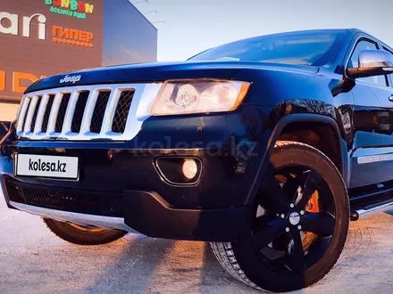 Jeep Grand Cherokee 2011 года за 12 999 000 тг. в Караганда