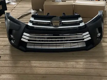 Бампер передний Toyota highlander за 1 000 тг. в Астана