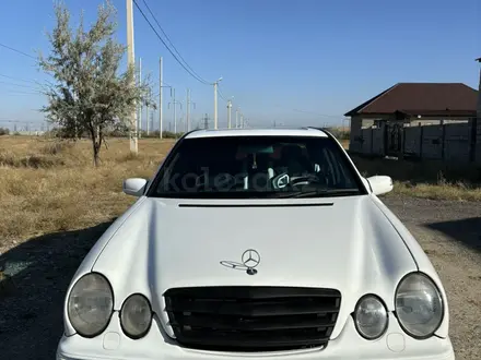 Mercedes-Benz E 55 AMG 2000 года за 10 000 000 тг. в Тараз