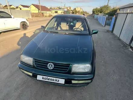 Volkswagen Vento 1996 года за 1 100 000 тг. в Сатпаев – фото 3