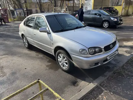 Toyota Corolla 2000 года за 2 600 000 тг. в Алматы – фото 14