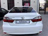 Toyota Camry 2018 года за 14 200 000 тг. в Семей – фото 3