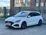 Hyundai i30 2023 года за 7 950 000 тг. в Актобе – фото 2