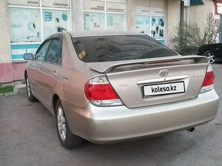 Toyota Camry 2005 года за 5 700 000 тг. в Караганда – фото 4